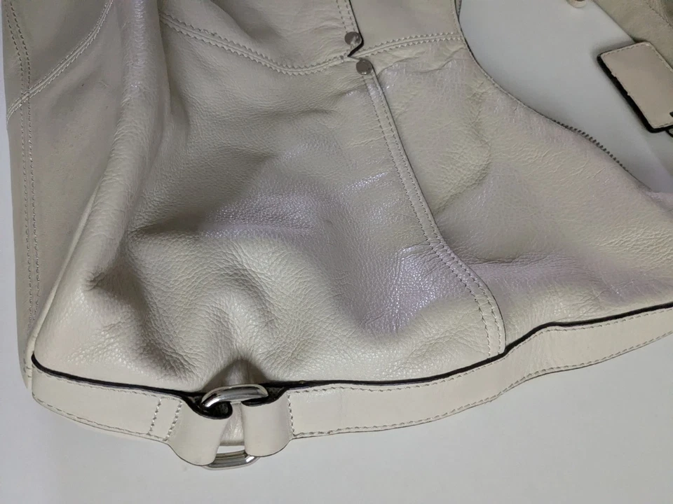 Bolso Cartera Vintage Tignanello Off White 100% Cuero Asa  Foto 4 de 4