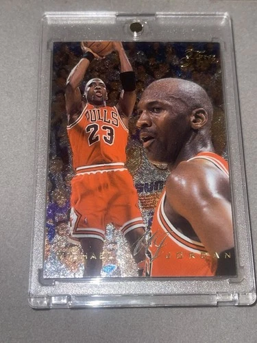 Fleer 1995-96 Flair Michael Jordan #15 Holofoil Chicago Bulls NBA Card
