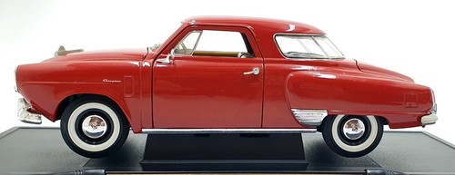 Road Signature 1/18 Scale 92478 - 1950 Studebaker Champion - Red - Picture 3 of 6