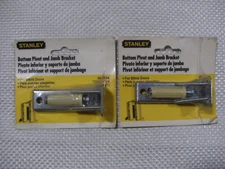 Lot of 2 - Stanley Hardware 40-2124/CD40-2124 Bottom Pivot and Jamb Bracket