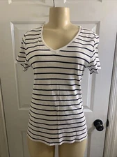 Croft & Barrow The Classic Tee Womens Shirt Size S Blue White Striped V Neck