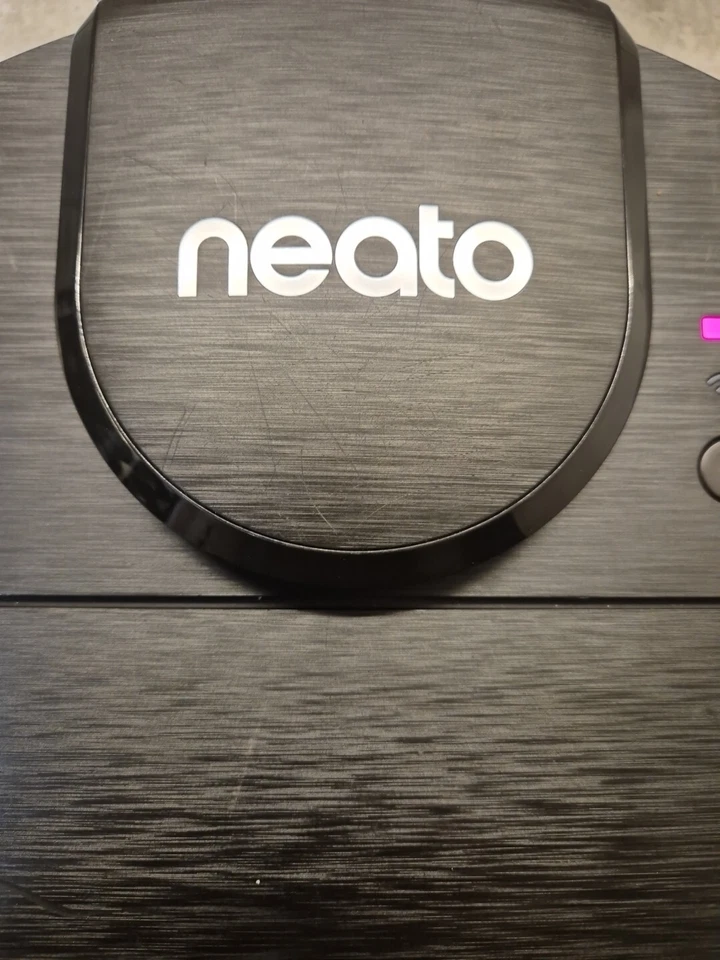Neato D9 Intelligent Robot Vacuum (Slightly Marked)  With Accessories | NEW - Image 4 of 4
