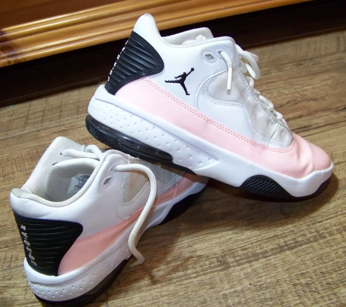 Jordan max deals aura size 15