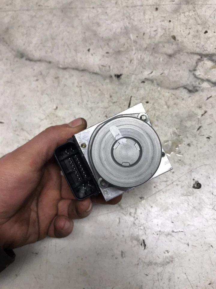 24 Kawasaki ZX Z 1000 SX Z1000SX Ninja ABS модуль антиблокировочного тормозного насоса - Изображение 3 из 4