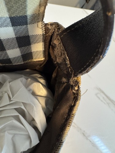 Bolso Mensajero Burberry Nova Check con Correa Bandolera de Cuero - TIENE DAÑOS -LEER- - Imagen 15 de 24