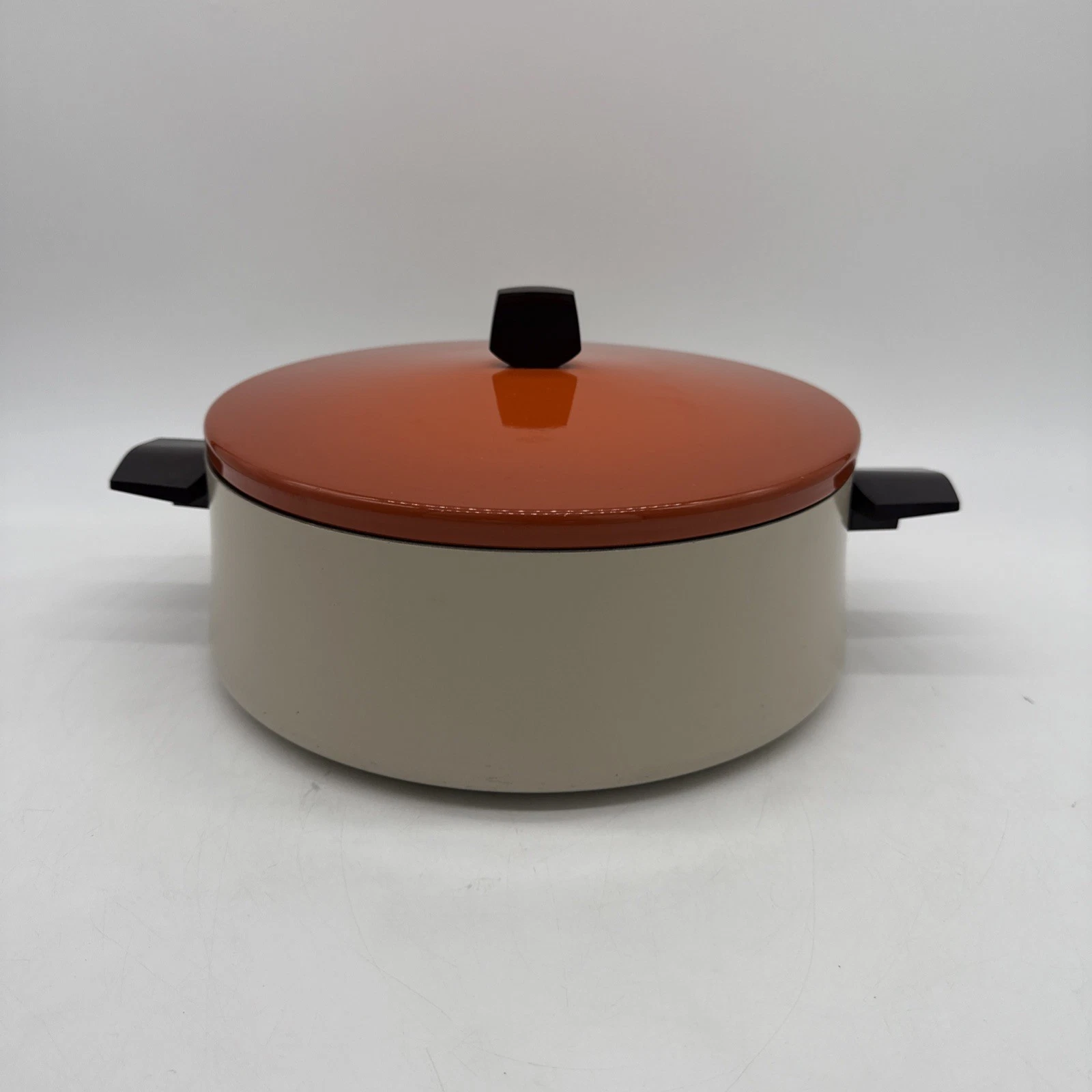 Vintage Almond Wear-Ever 5 Qt. Stockpot w/ Orange Lid Sub of Alcoa | Made in USA