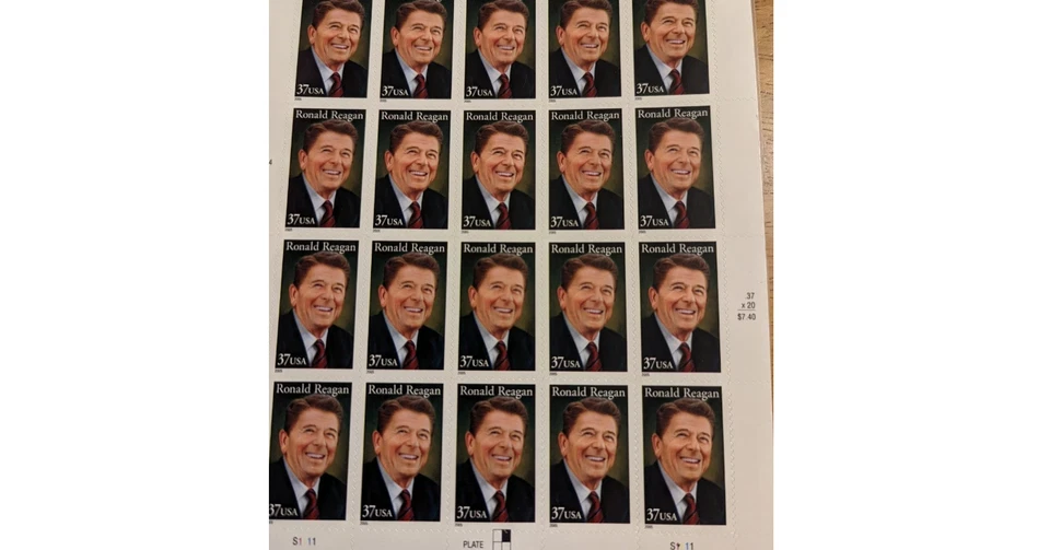 2004, Reagan, 37cent Stamps, Full Sheet of 20 Stamps and Regan inauguration Pin - Image 2 of 4