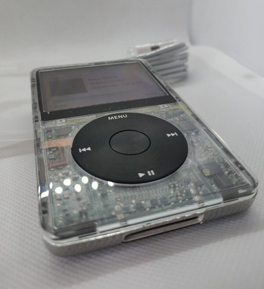 Apple iPod Classic - 5th gen, clear+black (refurb, 3000mah battery, Wolfson DAC) - Image 2 of 4