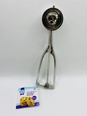 NEW BAKED WITH LOVE EASY RELEASE COOKIE SCOOP FREE SHIP
