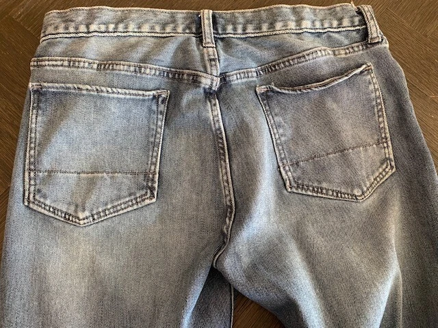 Banana Republic Men s Premium Performance Jeans Size 32 X 32