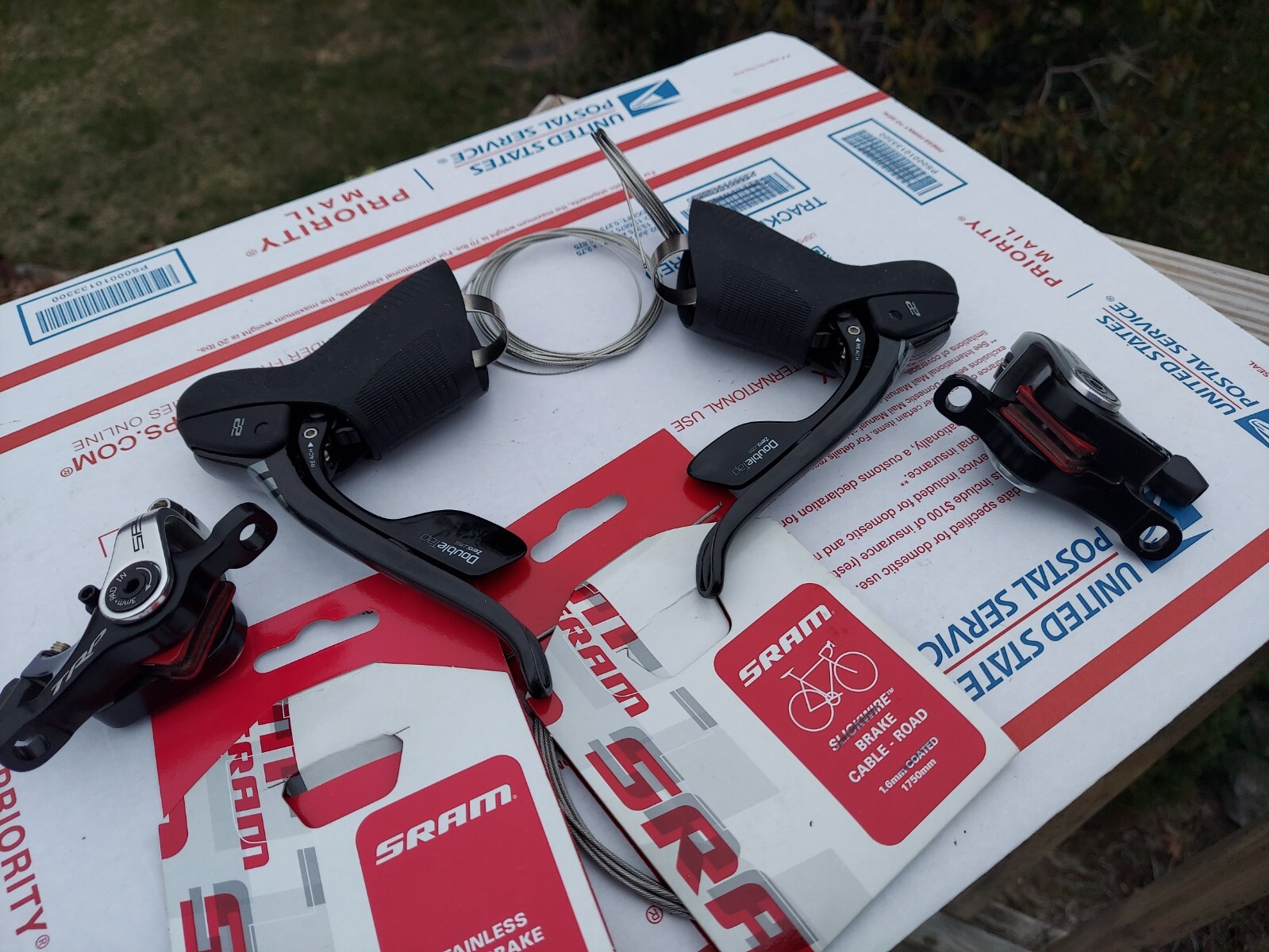 SRAM FORCE 22 SHIFTERS FT RR DERAILLEUR TRP CAL. & ROTORS MINI GROUP GRAVEL TREK