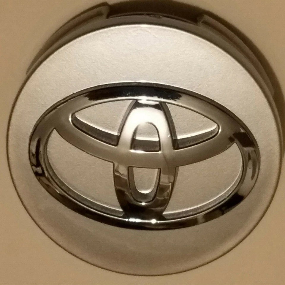 4 x Wheel Center Hub Caps Chrome Logo Silver For Toyota Camry Sienna Highlander - Image 3 of 4