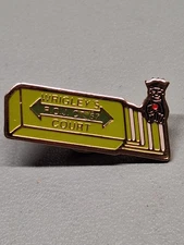 ROYAL ORDER OF JESTER WRIGLEYS P.O.J  CT 67 COURT LAPEL PIN