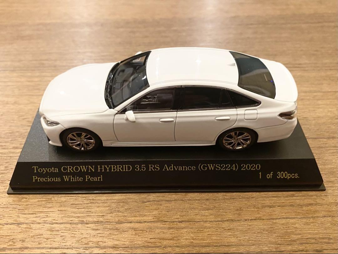 1/43 Carnel Toyota Crown 3.5 White Minicar | eBay