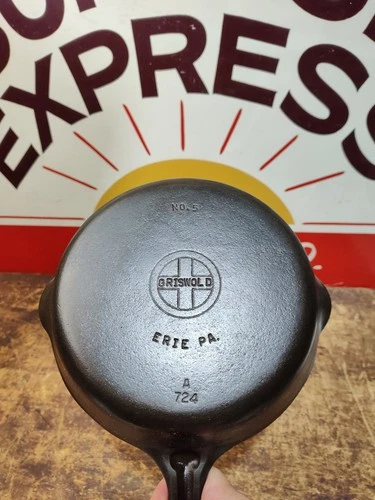 "Fully Restored" GRISWOLD Cast Iron Skillet Pan 8" Small Logo  Seasoned Flat