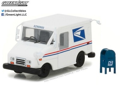 GreenLight Collectibles - 1:64 United States Postal Service (USPS)Long-Life Post