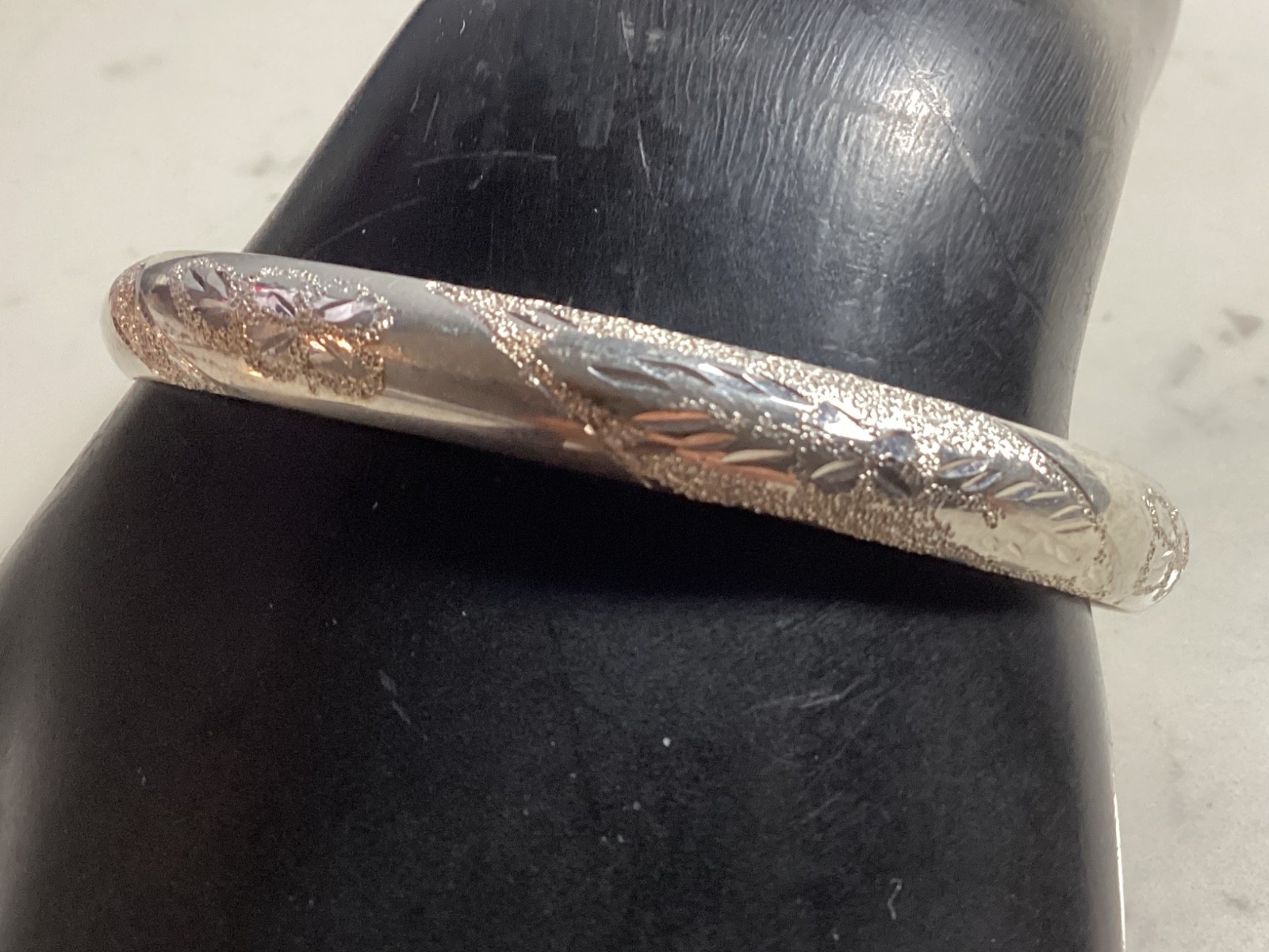 AUTHENTIC SIGNED STERLING SILVER ETCHED UNIQUE BA… - image 1