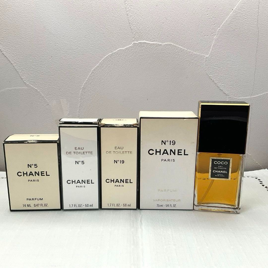 CHANEL 香水セット N°5 N°19 Coco 中古 CHANEL Fragrance Set N°5 N°19 COCO 4ml/0.14oz 50ml/1.7oz