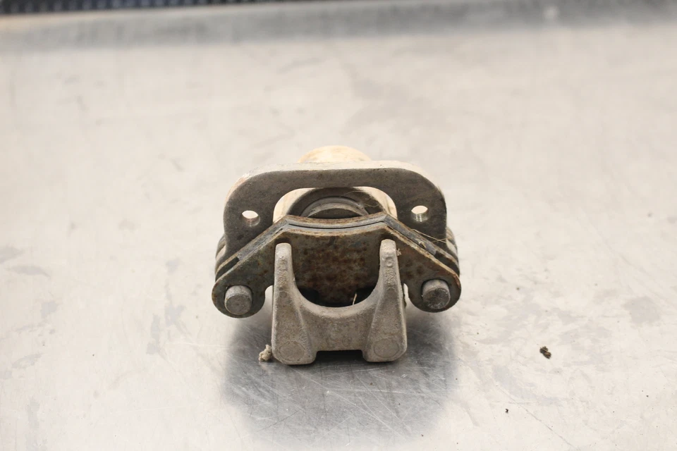 1990 Polaris Trail Boss 250 2x4 pinça de freio dianteira direita S767 - Imagem 3 de 4