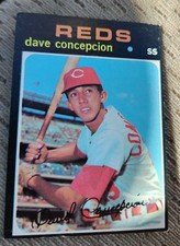 1971 TOPPS #14 DAVE CONCEPCION CINCINNATI REDS ROOKIE BASEBALL CARD - DECENT 1971 TOPPS #14 DAVE CONCEPCION CINCINNATI REDS ROOKIE BASEBALL CARD - DECENT
