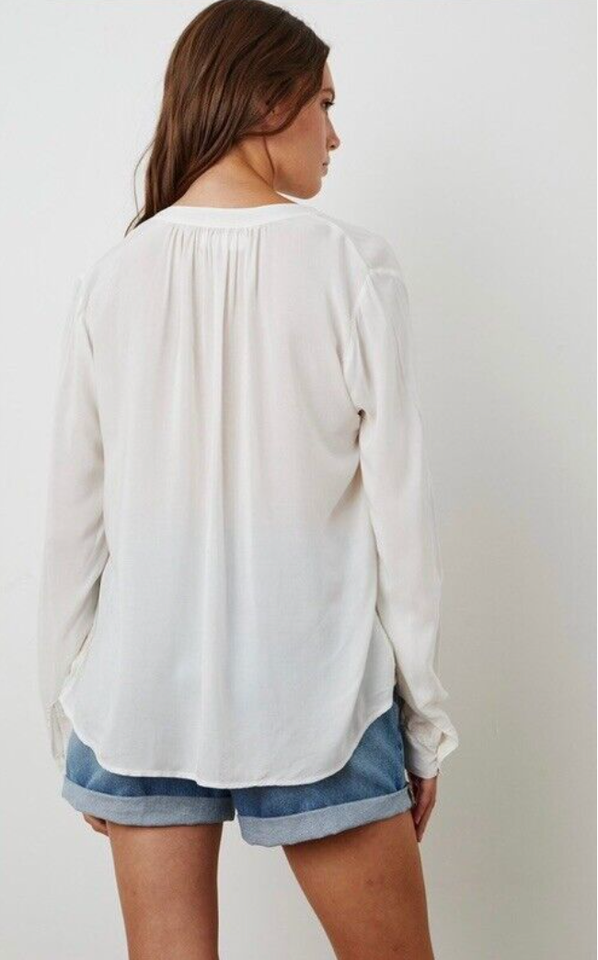 VELVET By Graham & Spencer Lenae Rayon Challis Long Sleeve Top Frost S