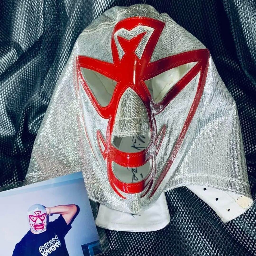 希少ミル・マスカラス AUTHENTIC MASK-IN CARD 27/100 Autographed Mil Mascaras match mask made by Aroncanales, Dos Caras