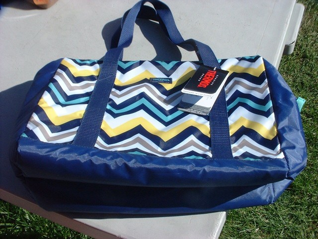 thermos insulated soft sided cooler