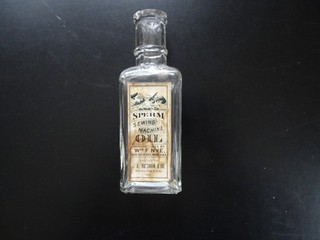 SPERM SEWING MACHINE OIL BOTTLE ORIGINAL LABEL W. F. NYE NEW BEDFORD MASS
