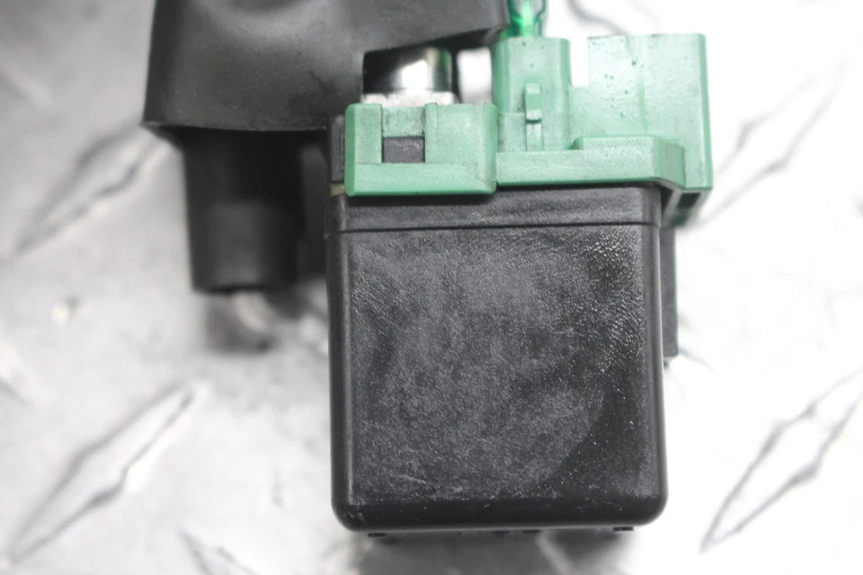 Honda Sabre 1300 VT1300CS 2010 relé de arranque motor interruptor Foto 2 de 4