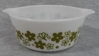 PYREX 1 1/2 Pt White/Green Crazy Daisy Casserole 472 Spring Blossom No Lid Vtg.