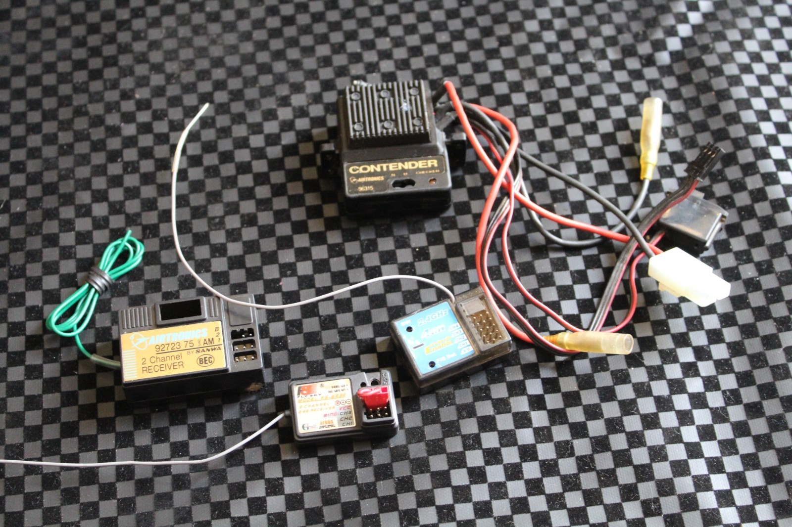 Receivers Airtronics Fly Sky Contender