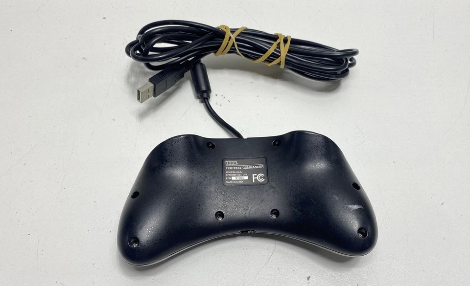 Hori Fighting Commander PS4-044U para Sony Playstation 4 - Negro Foto 2 de 4