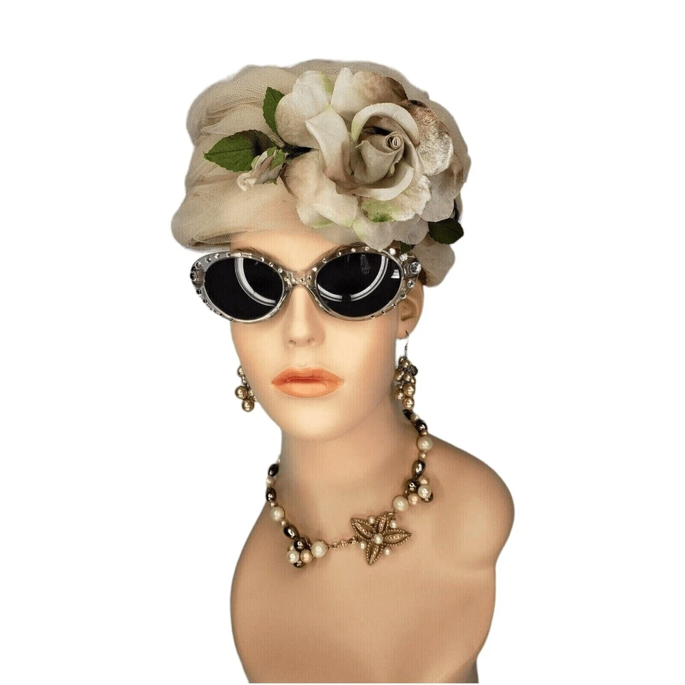 Sombrero Pastillero Turbante Floral Sombrerero Rosa Seda De Colección Tul Terciopelo Boda Taupe Foto 3 de 4