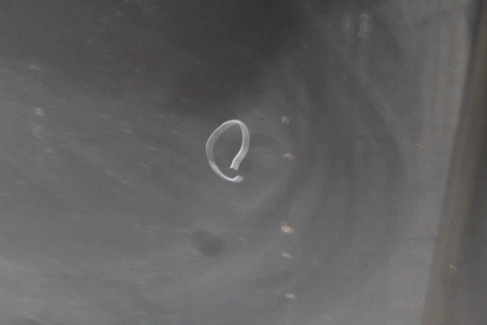 COFANO ANTERIORE PER VOLKSWAGEN PASSAT QUANTUM 1981 1984 5830660 — 第 3/4 张图片