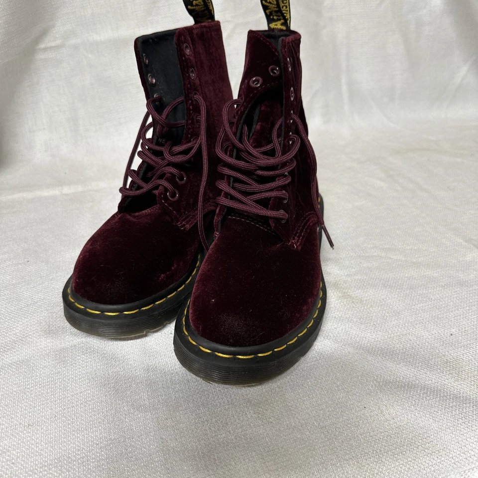 Botas de combate com cadarço Dark Cherry Red Velvet Doc Dr Martens AirWair tamanho 5 EUA - Imagem 2 de 4