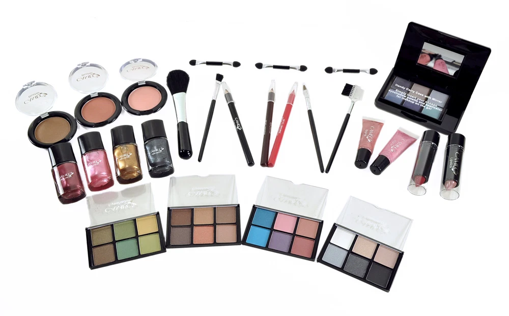 Shanyshine Carry All Trunk EyeShadows Cosmetic Makeup Kit Gift Set