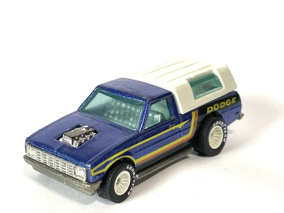 Hot Wheels Real Riders Azul Dodge D-50 HiRakers Bujes Blancos!!!!!!! ultra raro Foto 3 de 4