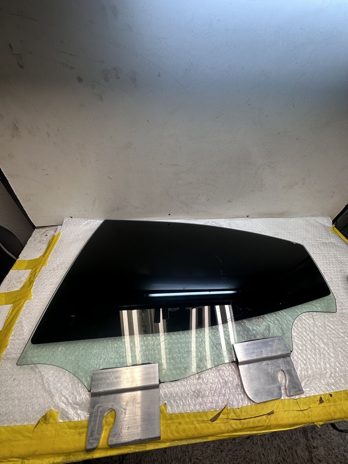 14-22 Maserati Ghibli M157 Rear Left Driver Side Door Window Glass OEM