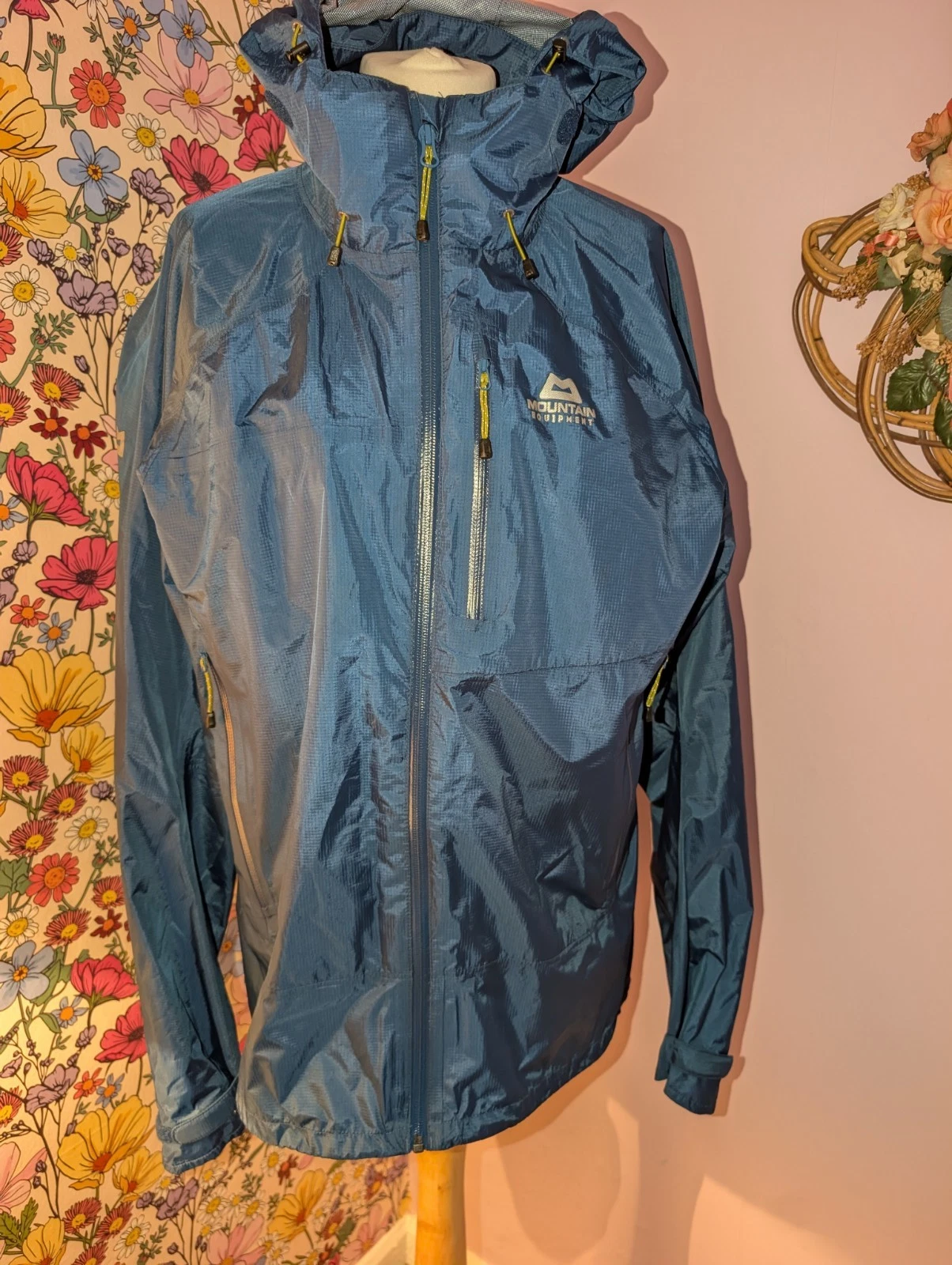 Mountain Equipment Navy Dri Lite Plus Waterproof Rain Jacket Mac Hood Large mens