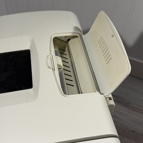 Breadman Ultimate TR2200C Bread Machine Maker Baking Automatic - Picture 5 of 9