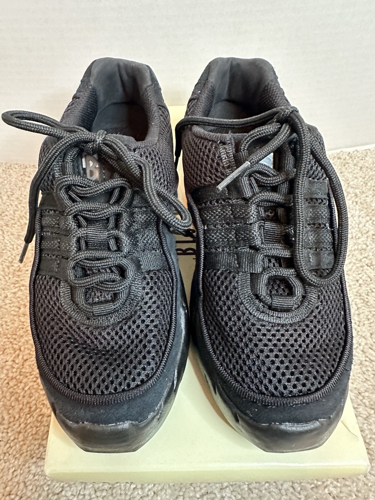 Bloch Women's Boost Split Sole Dance Jazz Sneaker Black Mesh