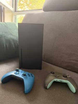 Microsoft Xbox Series X 1TB + Controller - Schwarz