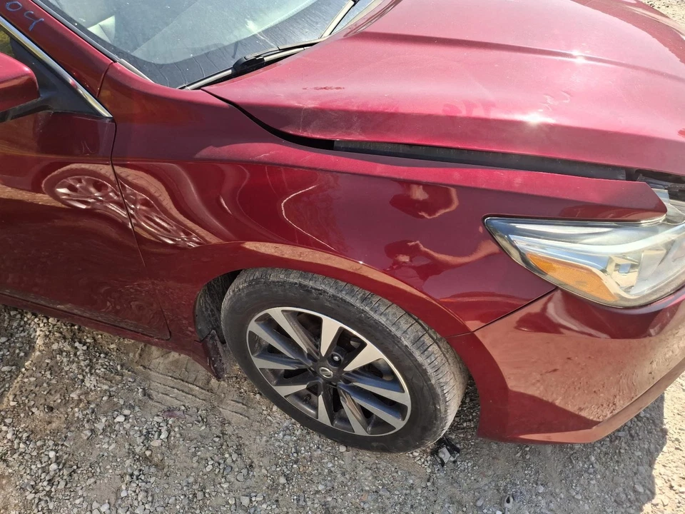 Conjunto de filtro de aire usado se adapta a: Nissan Altima SDN 2017 2,5 L 4 cilindros grado A Foto 3 de 4