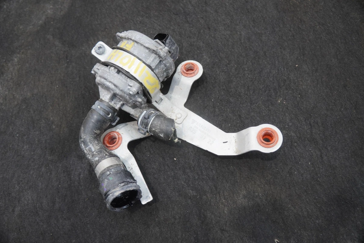 Auxiliary Water Coolant Pump Bracket 9J1965567F 9J1965551 Porsche 