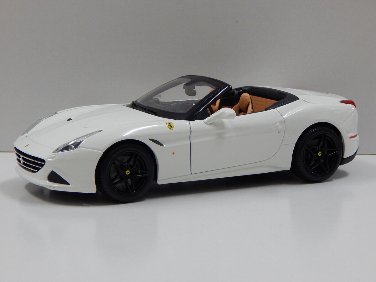 自動車 Burago Ferrari California T 1/18 Bburago 1:18 Ferrari California T Closed Top Signature