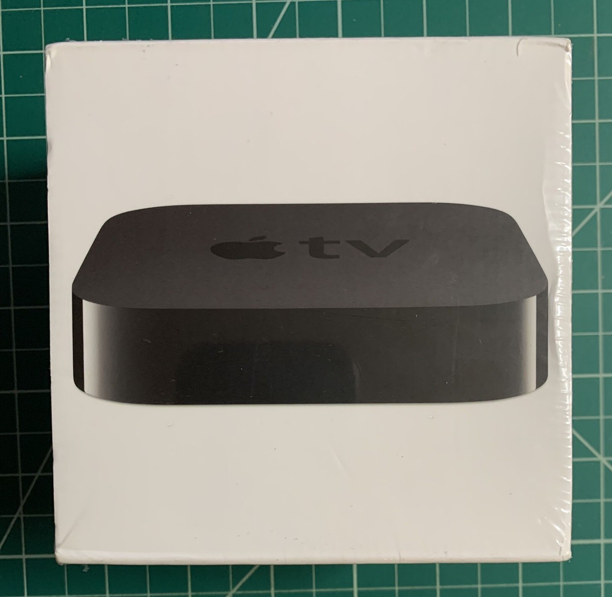 Apple TV (2nd Generation) 8GB Media Streamer - A1378 for