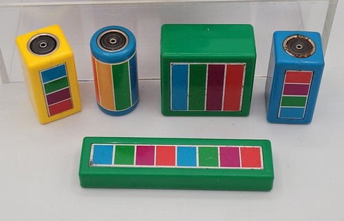 Vintage 1980s Hilco Magnetic Building Blocks Toy 15 Piece Lot / Car + Person VG* - Picture 5 of 13