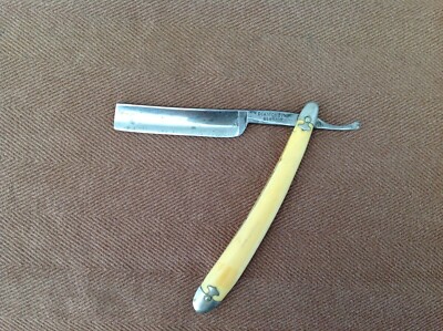 V.C & Co Diamondine Straight Razor, Fancy Scales