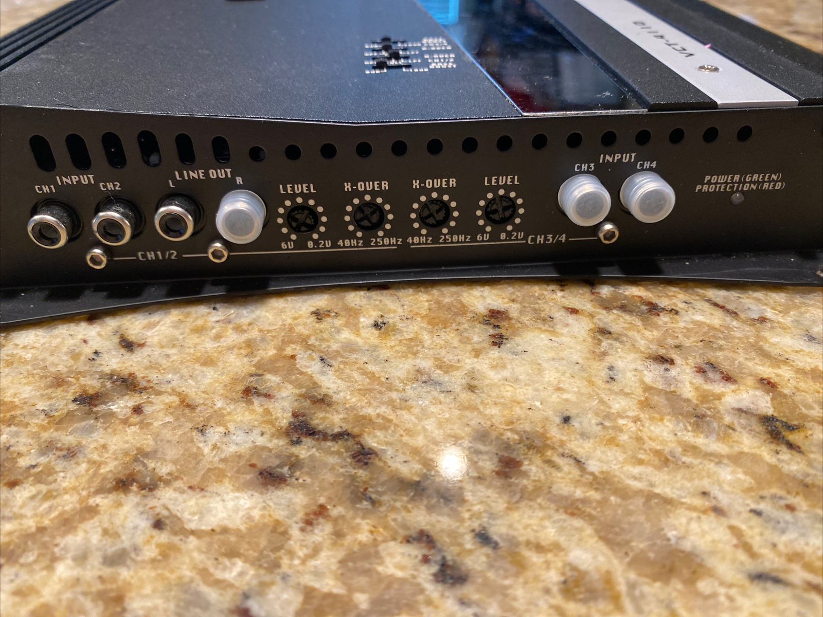 Lanzar HTG668BT 4000W 6 Channel Mosfet 