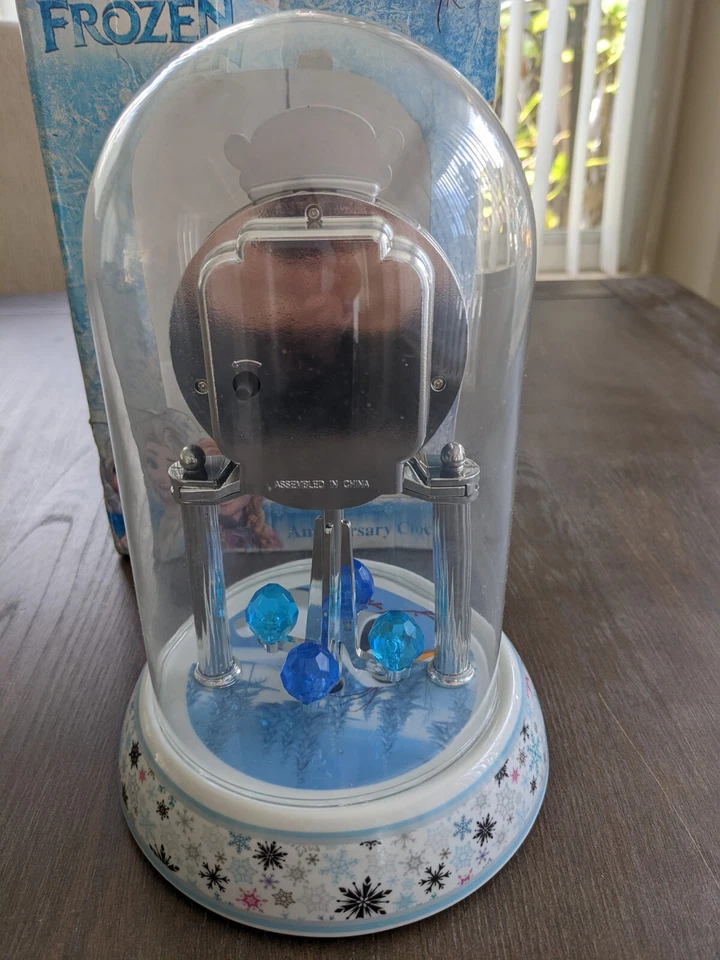 Relógio de aniversário Disney Frozen Sisters - Imagem 4 de 4